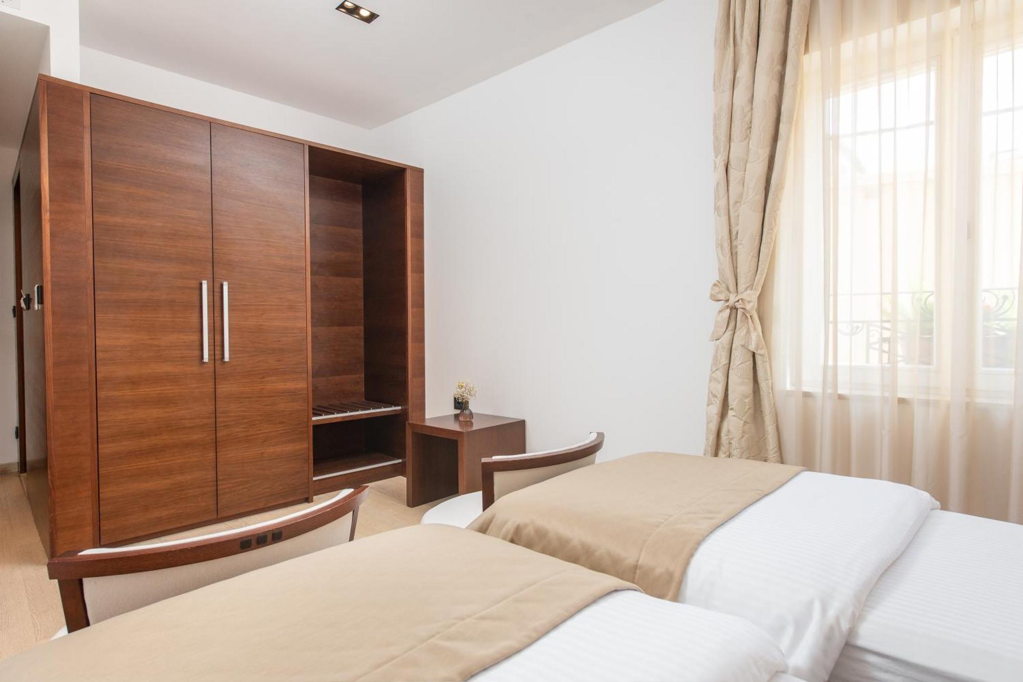 Hotel Marmont Heritage (adults Only)