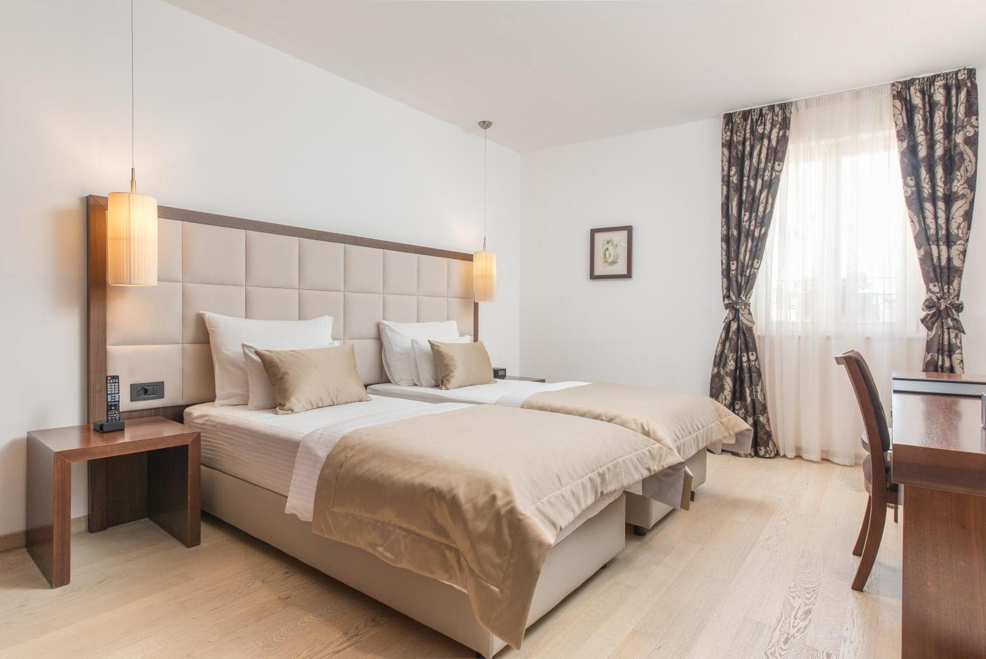 Hotel Marmont Heritage (adults Only)